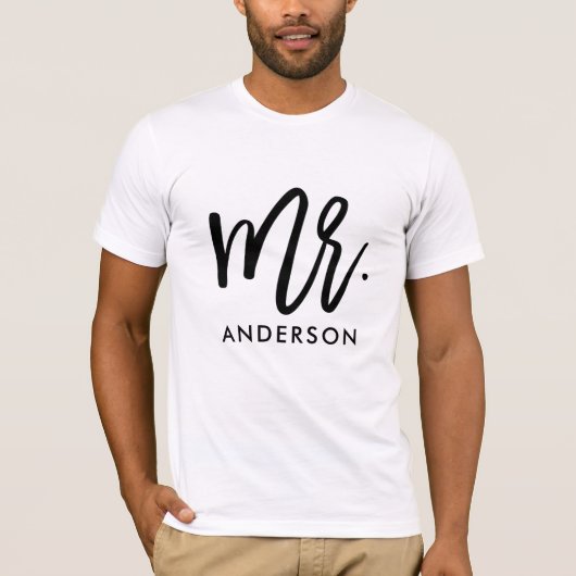Pas getrouwd Groom Mr. Modern Script met naam T-shirt (Voorkant)