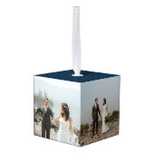 Pas getrouwd monogram navy eerste kerst foto kubus ornament (Achter hoekig)