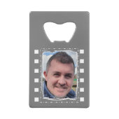 Pas met 2 foto's grijs en wit aan kredietkaart flessenopener (Achterkant)