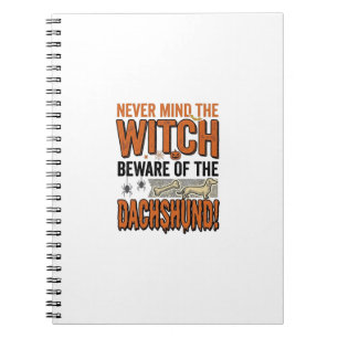 Pas Op Voor De Dachshund Halloween Heks Shirt_1 Notitieboek