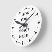 pas uw klok aan met blauwe stippen (Hoek)