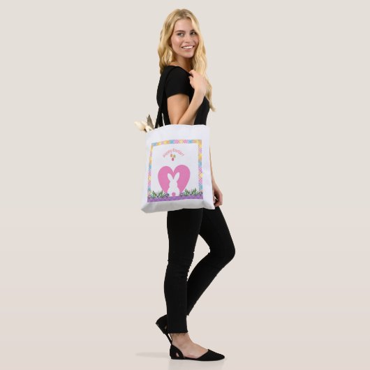 Pasen Bunny in een hart met bloemen Canvas tas (Op model)