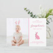 Pasen-foto kaart voor baby's 1e met roze konijneno (Staand voorkant)