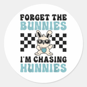 Pasen vergeet de konijnen in het achtervolgen van ronde sticker