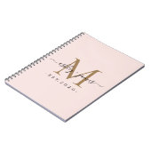 Pasgetrouwd Mijn Vrouw Monogram Jaar Goud Roze Notitieboek (Linkerzijde)
