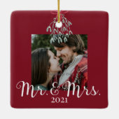 Passen getrouwd Mr & Mrs Photo Red Keramisch Ornament (Achterkant)