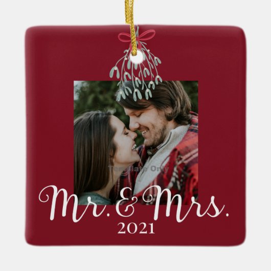 Passen getrouwd Mr & Mrs Photo Red Keramisch Ornament (Voorkant)