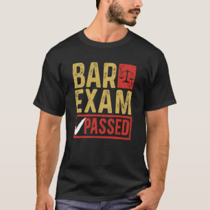 Passend Bar Exam Law School Afstuderen New Attorne T-shirt