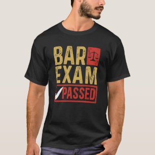 Passend Bar Exam Law School Afstuderen New Attorne T-shirt