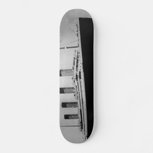 Passenger Liner Steamship RMS Titanic Skateboard (Voorkant)