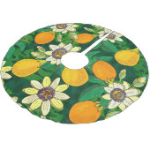 Passieflower Bloom: zwarte achtergrond . Kerstboom Rok (Gekanteld)