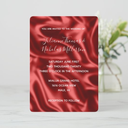 Passion Red Faux Satin Wedding Kaart (Staand voorkant)