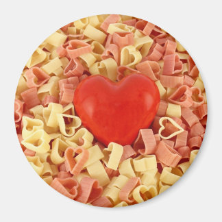 Pasta en een hart magneet