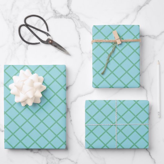 Pastel Aqua Blue en Green Diagonal Grid Pattern Inpakpapier Vel (Voorkant)