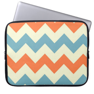 Pastel Blue en Oranje Chevron Stripes Laptop Sleeve