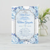 Pastel Blue Floral Rozen Mis Quince Uitnodiging (Staand voorkant)