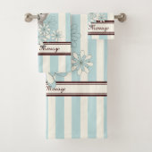 Pastel Blue Stripe Cute Baby Koala Kinder Bad Handdoek (Insitu)