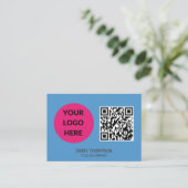 Pastel Blue Wave QR Scan Société Carte de visite (Debout devant)