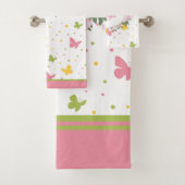 Pastel Butterfly Pattern met Flowers and Name Bad Handdoek (Insitu)