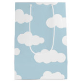 Pastel Clouds Aesthetic Baby Blue en White Medium Cadeauzakje (Achterkant)