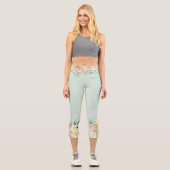 Pastel Flower Borders Capri Leggings (Recto)