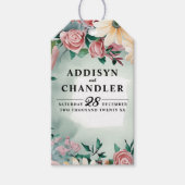 Pastel Flower Elegance: Sage Green Bloemen Huwelij Cadeaulabel (Voorkant)