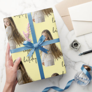 Pastel Geel & Aangepaste Verjaardag tekst en foto Cadeaupapier