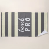 Pastel gele strepen met aangepaste tekst Beach PRO Strandlaken (Voorkant)
