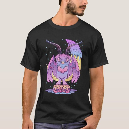 Pastel Gothic Kawaii Cryptid Moth Pastel Gothic T-shirt (Voorkant)
