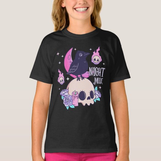 Pastel Halloween Skull and Crow Night Mode Fall T-shirt (Voorkant)