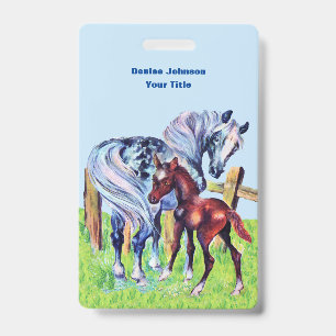 Pastel Kleurige Moederpaard Met Bruin Veulenhek Badge