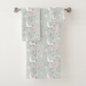 Pastel Llama Pattern Bad Handdoek (Insitu)