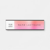 Pastel Moderne Custom Logo Executive Professional Deurbordje (Voorkant)