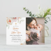 Pastel Peach Floral Aquarelle Baptême Invitation (Debout devant)