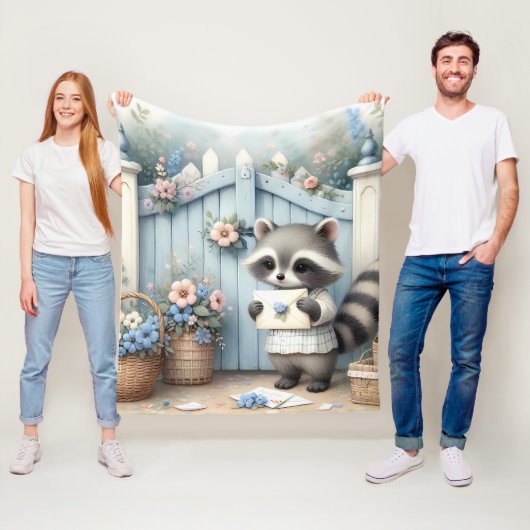 Pastel Raccoon Letter Garden Fleece Deken (In situ)