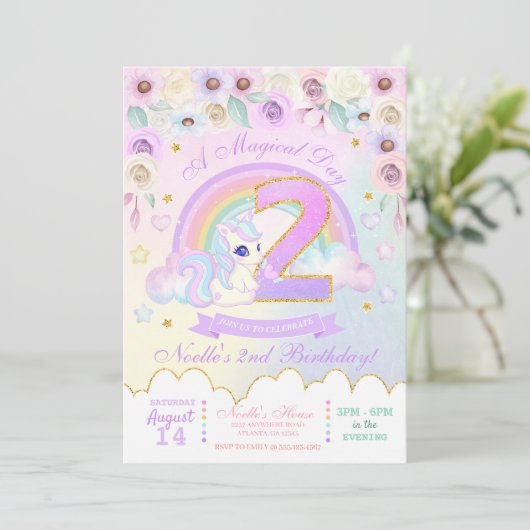 Pastel Rainbow Unicorn Invitation de deuxième anni (Debout devant)