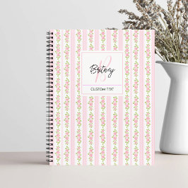 Pastel Roze Bloemen en Strepen Coquette Monogram Notitieboek
