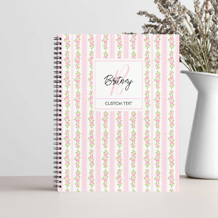 Pastel Roze Bloemen en Strepen Coquette Monogram Notitieboek