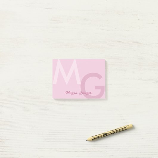 Pastel Roze Minimale Schone Moderne Grote Monogram Post-it® Notes (Op bureau)