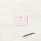 Pastel Roze Quatrefoil Patroon Persoonlijke naam Post-it® Notes (Op bureau)
