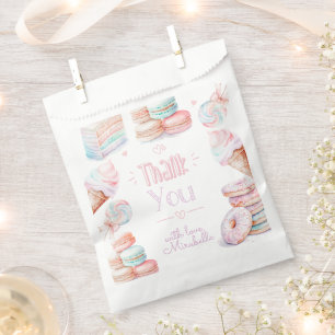 Pastel snoepjes macarons verjaardag dank u bedankzakje