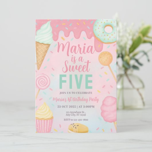 Pastel Sweets Candy Birthday Invitation (Debout devant)