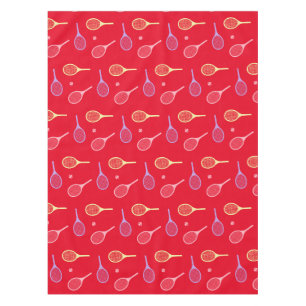 Pastel Tennis Rackets met Tennis Ball op Red Tafelkleed