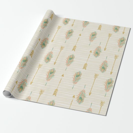 Pastel, veren en gouden pijlen, papier met schroef (Uitgerold)
