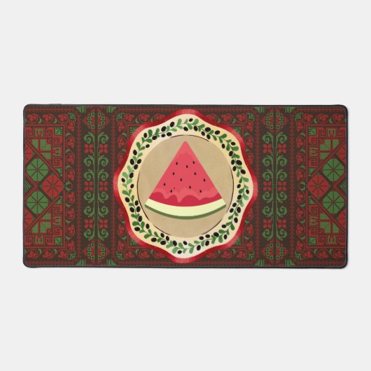 pastèque sur plaque d'olive avec tatreez palestini (Recto)