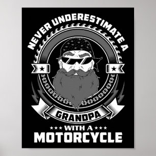 Pastvermogen van een opa met een motorfiets poster