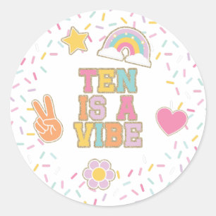 Patch Preppy Ten is a Vibe 10e verjaardag Ronde Sticker