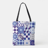 patchwork-achtergrond met traditioneel blauw draagtas (Achterkant)