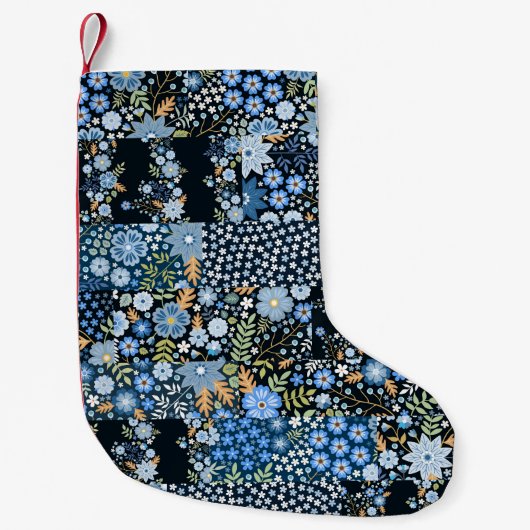 Patchwork Blauwe Bloemen: Naadloze Stof. Kleine Kerstsok (Voorkant)