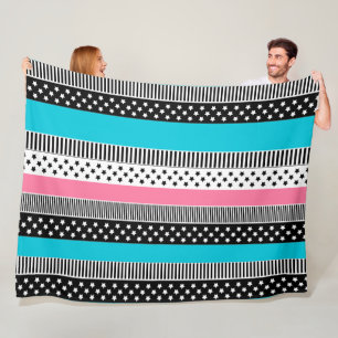 Patchwork gemaakt van veelkleurige stroken stof i fleece deken